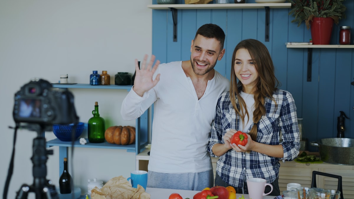 Nutricionista online ofreciendo consulta personalizada